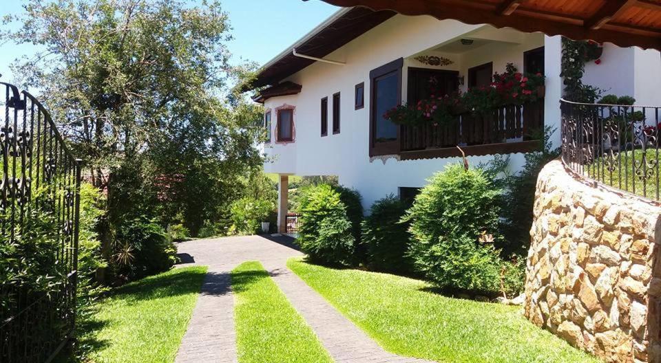 Hospedaria Haus Scharf Treze Tílias エクステリア 写真